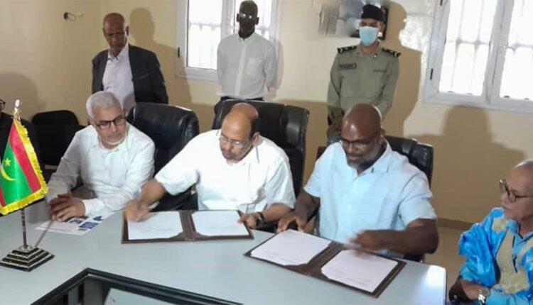 توقيع اتفاق موريتاني أمريكي لدعم التنمية الحيوانية في آدرار توقيع اتفاق موريتاني أمريكي لدعم التنمية الحيوانية في آدرار