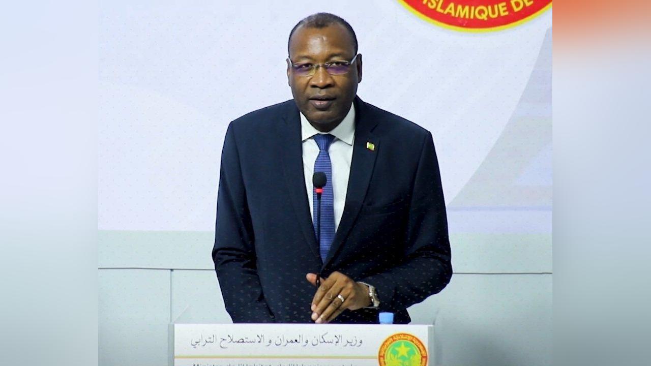 وزير الإسكان: سننقل سكان 28 تجمعا عشوائيا إلى مقطع مؤهل بتوجنين (فيديو) وزير الإسكان: سننقل سكان 28 تجمعا عشوائيا إلى مقطع مؤهل بتوجنين (فيديو)