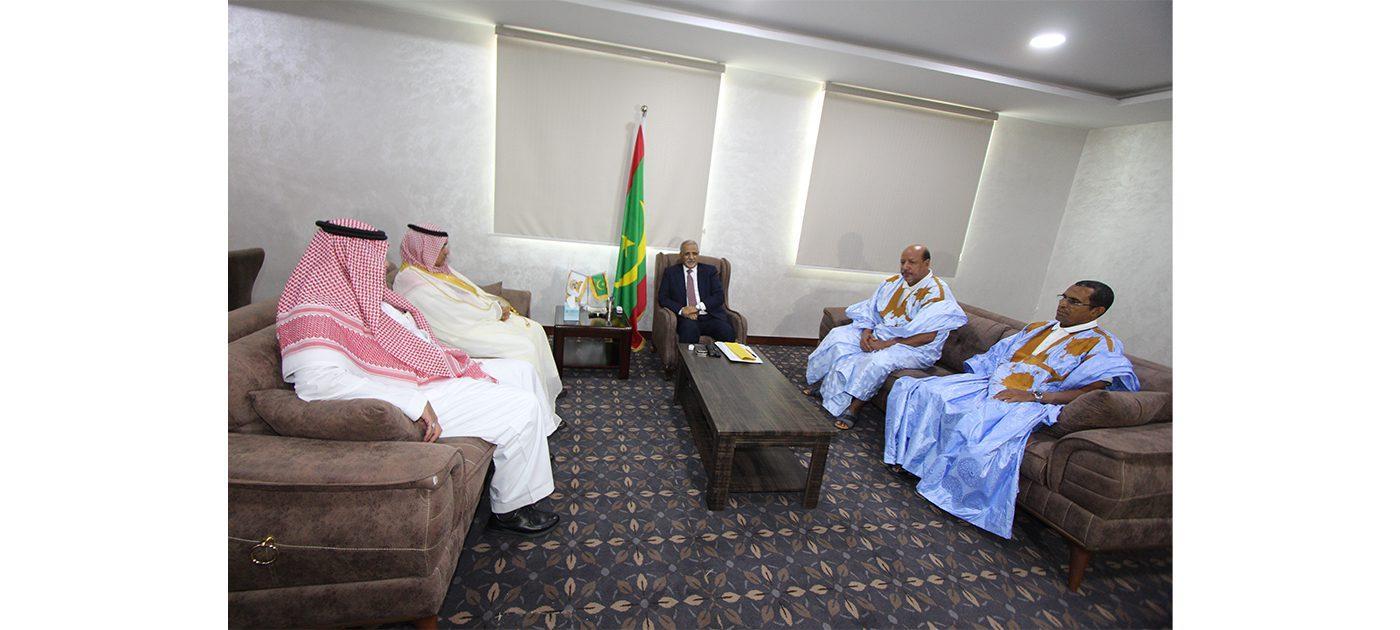 رئيس الجمعية الوطنية يستقبل السفير السعودي رئيس الجمعية الوطنية يستقبل السفير السعودي