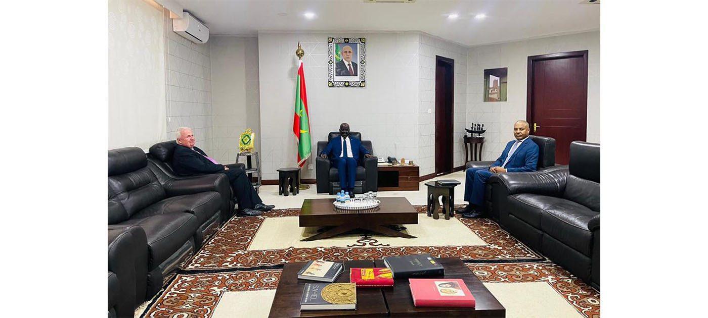 وزير الشؤون الخارجية يستقبل سفير المملكة المتحدة وزير الشؤون الخارجية يستقبل سفير المملكة المتحدة