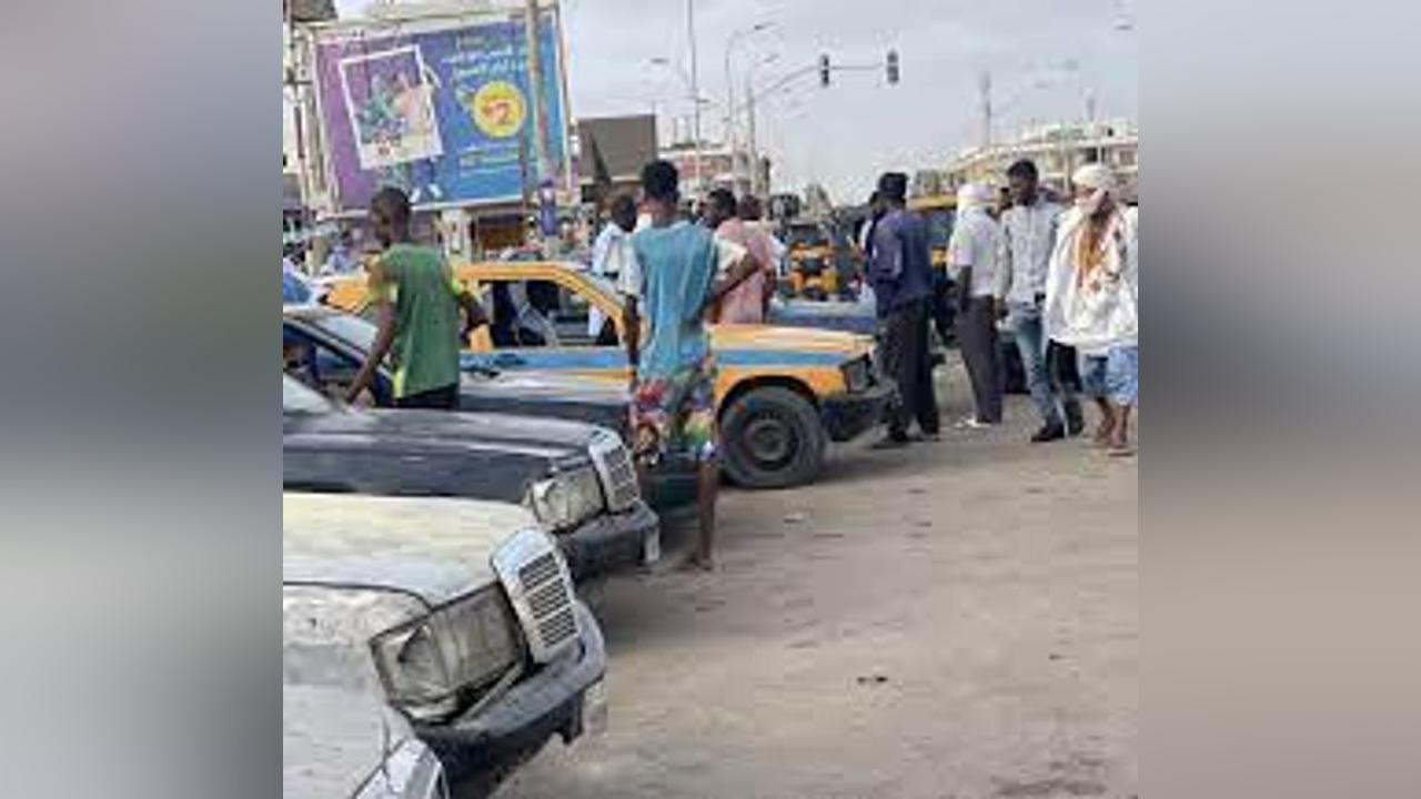 نواكشوط: اعتماد صباغة موحدة لسيارات الأجرة بكل ولاية نواكشوط: اعتماد صباغة موحدة لسيارات الأجرة بكل ولاية