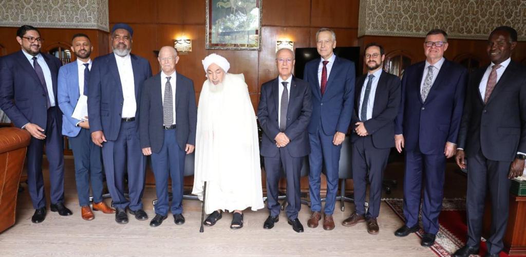 وزير الأوقاف المغربي يلتقي بوفد من “حلف الفضول” برئاسة بن بيه وزير الأوقاف المغربي يلتقي بوفد من “حلف الفضول” برئاسة بن بيه