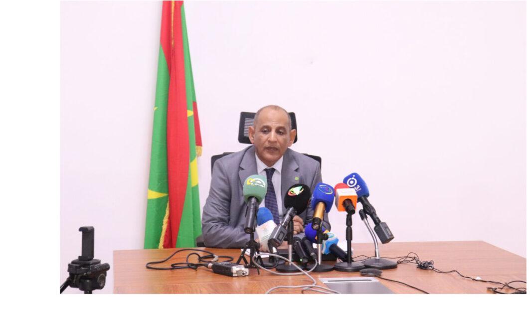 وزير المياه: مصالح القطاع عاكفة على توزيع الكميات المنتجة حاليا من المياه بشكل متساوي وعادل بين مختلف أحياء العاصمة وزير المياه: مصالح القطاع عاكفة على توزيع الكميات المنتجة حاليا من المياه بشكل متساوي وعادل بين مختلف أحياء العاصمة