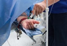 كلية خنزير تواصل العمل في جسد إنسان بعد أكثر من شهر على زرعها كلية خنزير تواصل العمل في جسد إنسان بعد أكثر من شهر على زرعها