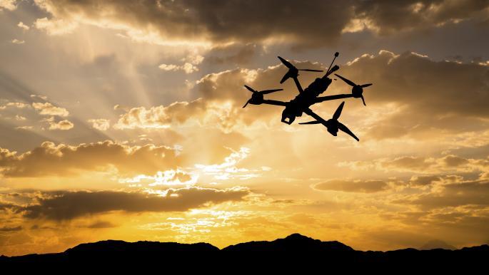 مسيّرة يتحكم بها الذكاء الاصطناعي تتفوق للمرة الأولى على أبطال بشر مسيّرة يتحكم بها الذكاء الاصطناعي تتفوق للمرة الأولى على أبطال بشر