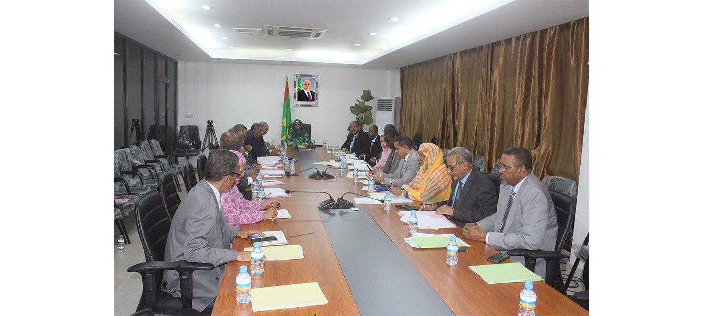 الوزيرة الأمينة العامة للحكومة تترأس الاجتماع الدوري لتنسيق العمل الحكومي مع الأمناء العامين للقطاعات الوزيرة الأمينة العامة للحكومة تترأس الاجتماع الدوري لتنسيق العمل الحكومي مع الأمناء العامين للقطاعات