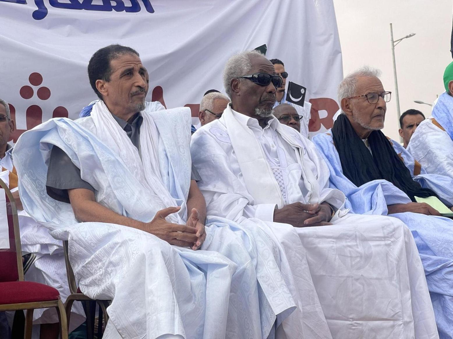 موريتانيا.. ثلاثة أحزاب سياسية تتوصل إلى اتفاق سياسي مع الحكومة موريتانيا.. ثلاثة أحزاب سياسية تتوصل إلى اتفاق سياسي مع الحكومة