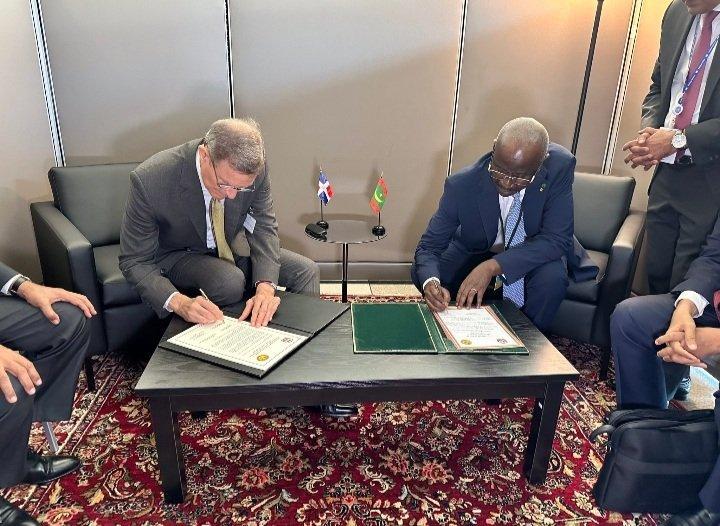 توقيع اتفاق بين موريتانيا والدومينيكان لإقامة علاقات ديبلوماسية توقيع اتفاق بين موريتانيا والدومينيكان لإقامة علاقات ديبلوماسية