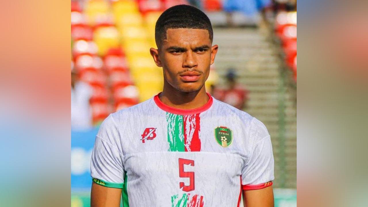 اللاعب الموريتاني إسماعيل سانشيز يقرر الاعتزال اللاعب الموريتاني إسماعيل سانشيز يقرر الاعتزال