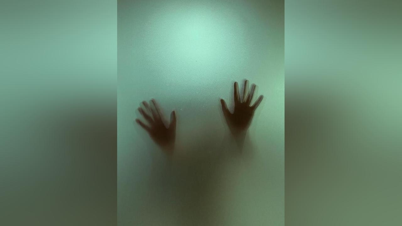 “السقوط في المنام”… علماء الصحة العقلية يكشفون عن أسباب أسوأ 10 كوابيس تراودنا “السقوط في المنام”… علماء الصحة العقلية يكشفون عن أسباب أسوأ 10 كوابيس تراودنا