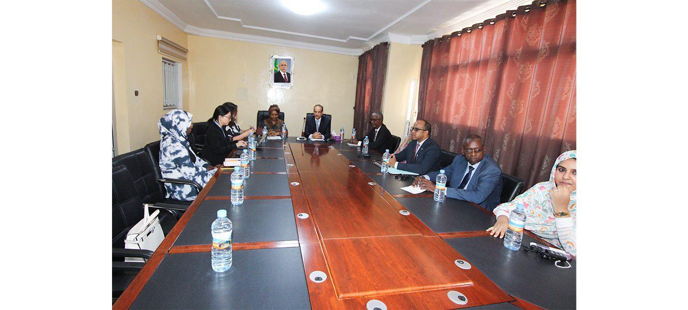 مفوض حقوق الإنسان يجري مباحثات مع فريق الأمم المتحدة العامل المعني بالتمييز ضد النساء والفتيات مفوض حقوق الإنسان يجري مباحثات مع فريق الأمم المتحدة العامل المعني بالتمييز ضد النساء والفتيات