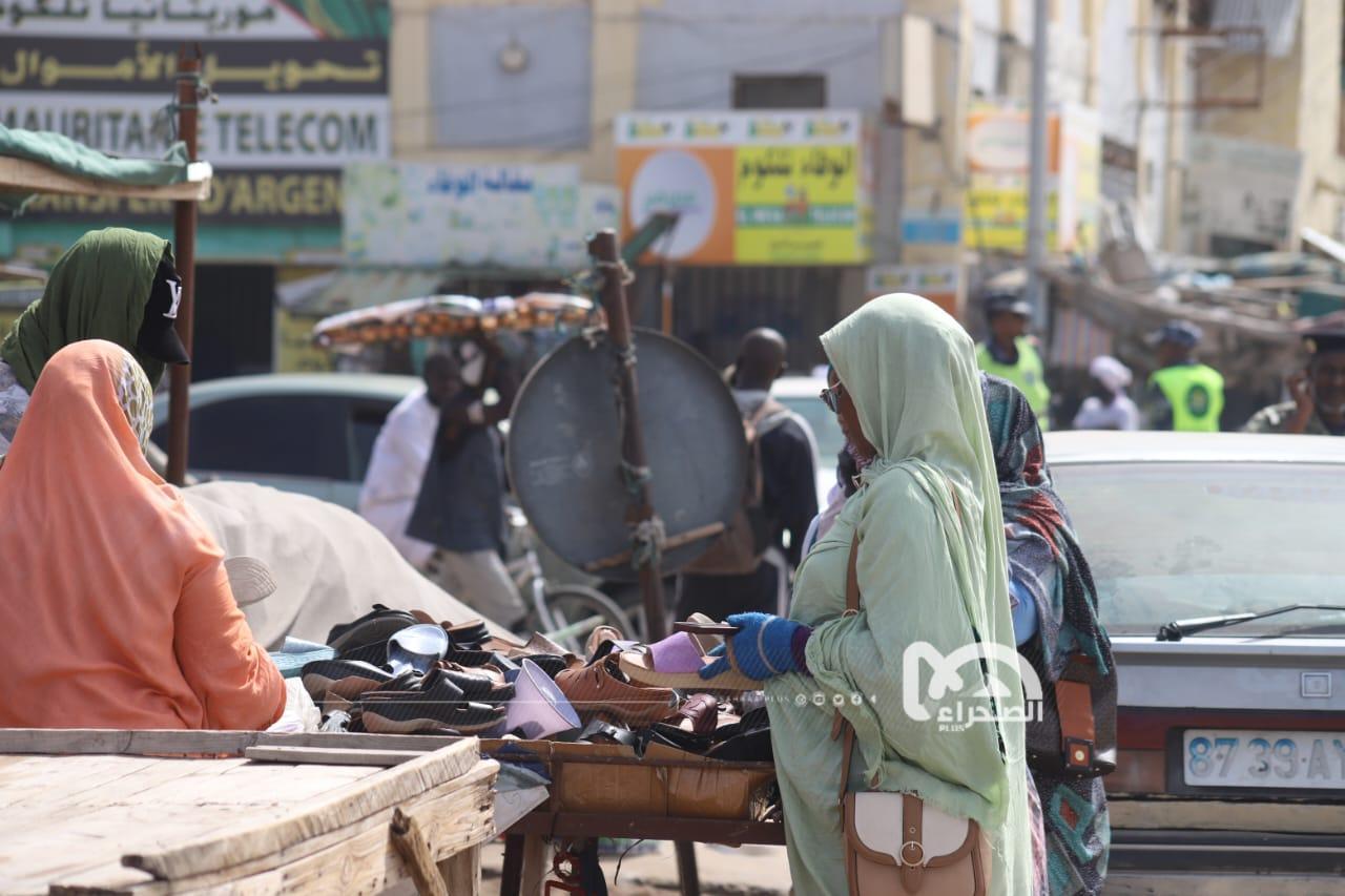 أسواق الملابس بنواكشوط.. تراجع مؤشر الإقبال خلال أيام العيد (فيديو) أسواق الملابس بنواكشوط.. تراجع مؤشر الإقبال خلال أيام العيد (فيديو)