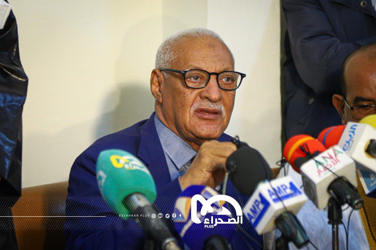 ولد إشدو للصحراء: لم ننسحب من الجلسة بل سحبنا.. والمحكمة تنقاد لآراء النيابة ولد إشدو للصحراء: لم ننسحب من الجلسة بل سحبنا.. والمحكمة تنقاد لآراء النيابة