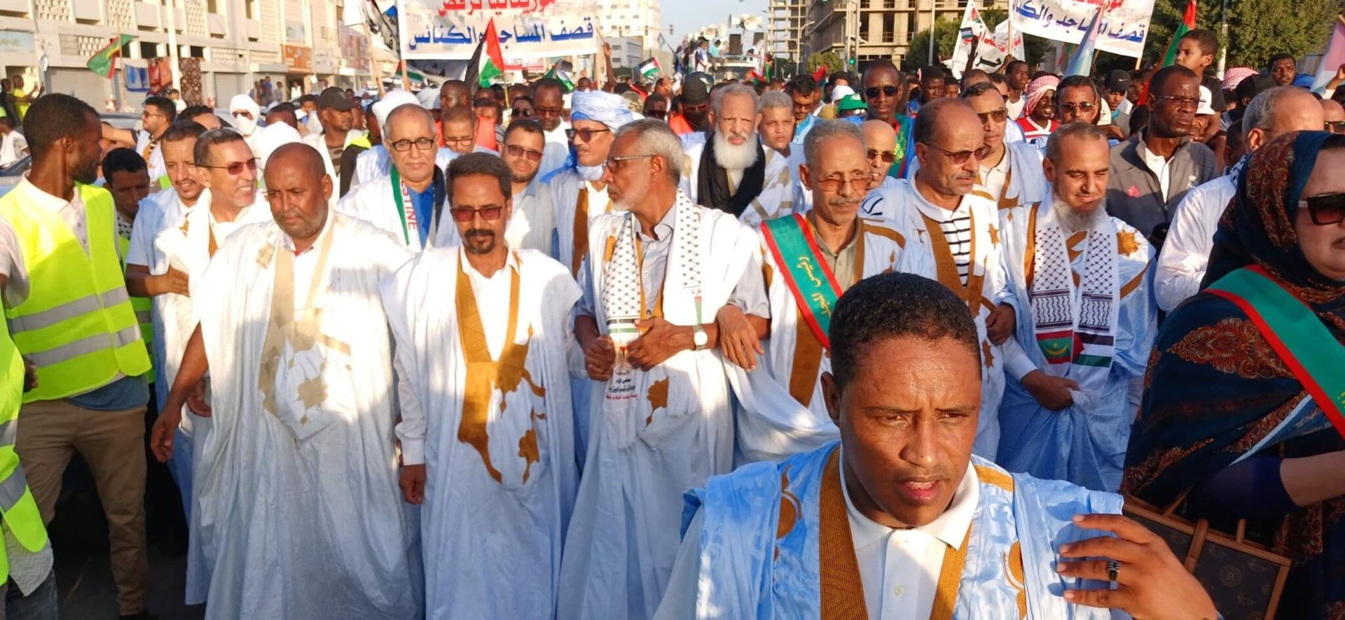 من أمام سفارات غربية.. أحزاب سياسية تندد بجرائم إسرائيل في غزة من أمام سفارات غربية.. أحزاب سياسية تندد بجرائم إسرائيل في غزة