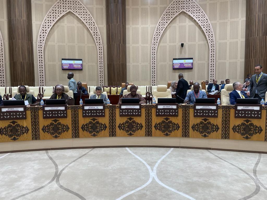 انطلاق الجلسات المغلقة لتفعيل مساري نواكشوط وجيبوتي انطلاق الجلسات المغلقة لتفعيل مساري نواكشوط وجيبوتي