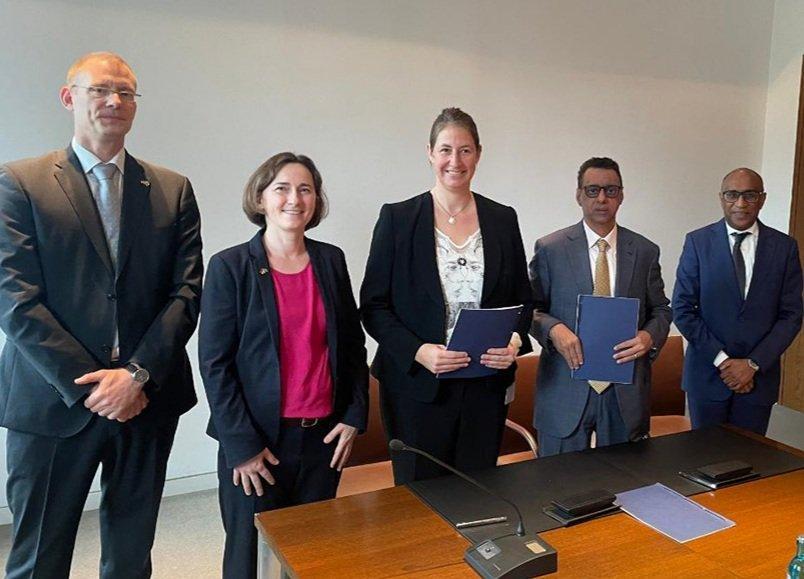 بمليوني يورو.. موريتانيا توقع اتفاقية تمويل مع بنك التنمية الألماني بمليوني يورو.. موريتانيا توقع اتفاقية تمويل مع بنك التنمية الألماني