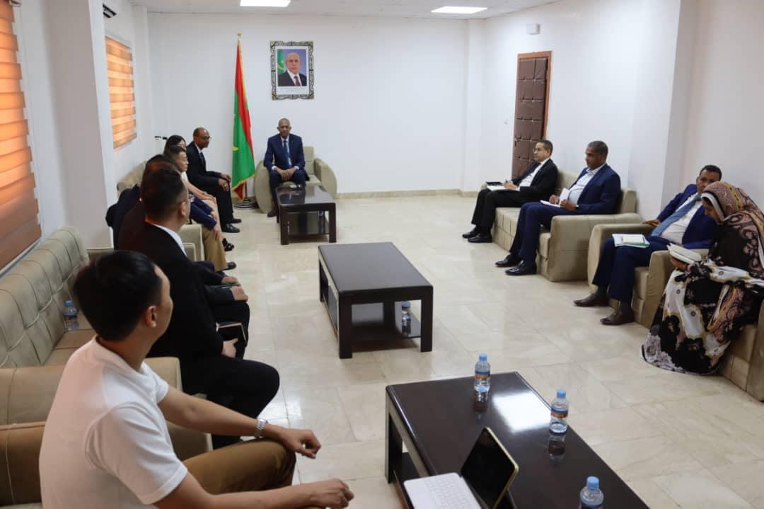 وزير التنمية الحيوانية يؤكد أهمية الدعم الصيني للنهوض ببرامج اللامركزية وزير التنمية الحيوانية يؤكد أهمية الدعم الصيني للنهوض ببرامج اللامركزية