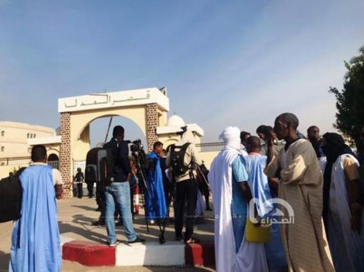 محاكمة العشرية.. اكتمال الاستماع لدفاع المسؤولين المشمولين في الملف محاكمة العشرية.. اكتمال الاستماع لدفاع المسؤولين المشمولين في الملف