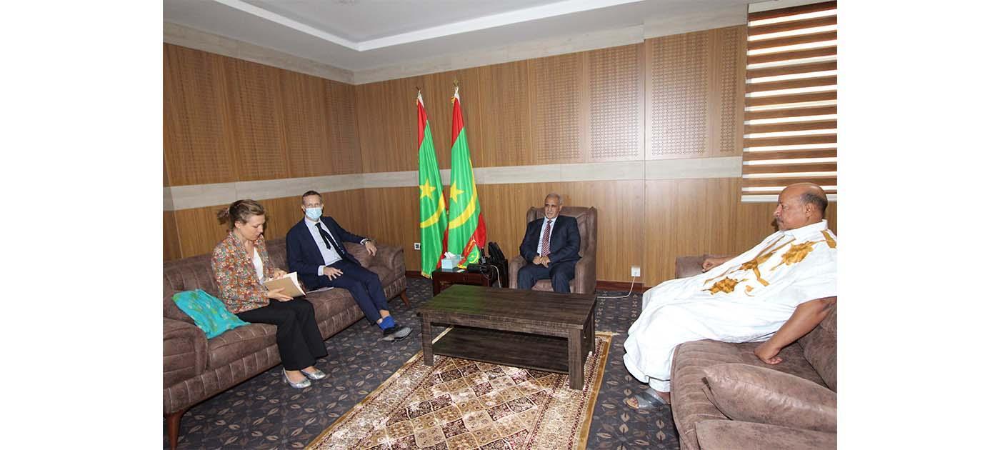 رئيس الجمعية الوطنية يستقبل السفير رئيس بعثة الاتحاد الأوروبي رئيس الجمعية الوطنية يستقبل السفير رئيس بعثة الاتحاد الأوروبي