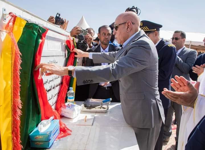 الرئيس غزواني يضع الحجر الأساس لطريق أشميم- انبيكت لحواش