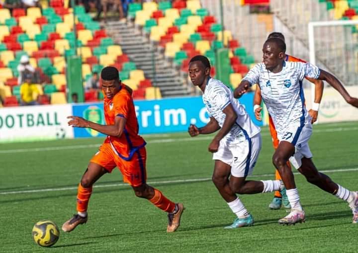الدوري: نواذيبو يتخطى الكونكورد والجمارك يبحث عن تعزيز الصدارة الدوري: نواذيبو يتخطى الكونكورد والجمارك يبحث عن تعزيز الصدارة