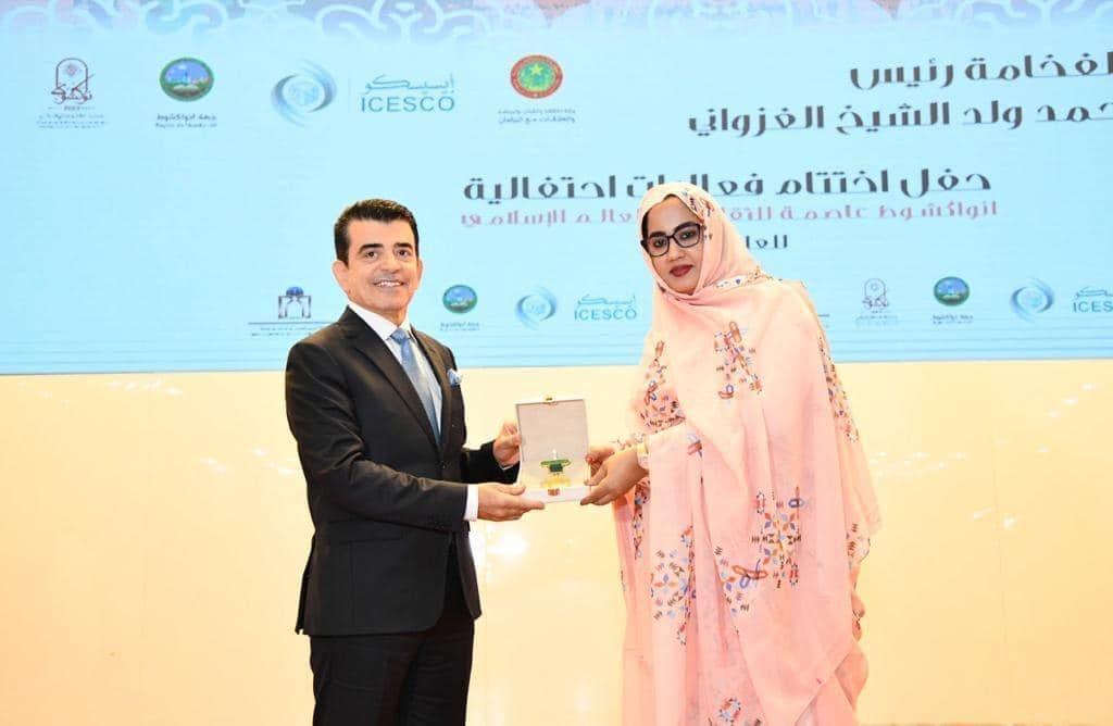 الإيسيسكو تعتمد سيـدة موريتانيا الأولـى سفيـرة للنـوايـا الحسـنة الإيسيسكو تعتمد سيـدة موريتانيا الأولـى سفيـرة للنـوايـا الحسـنة