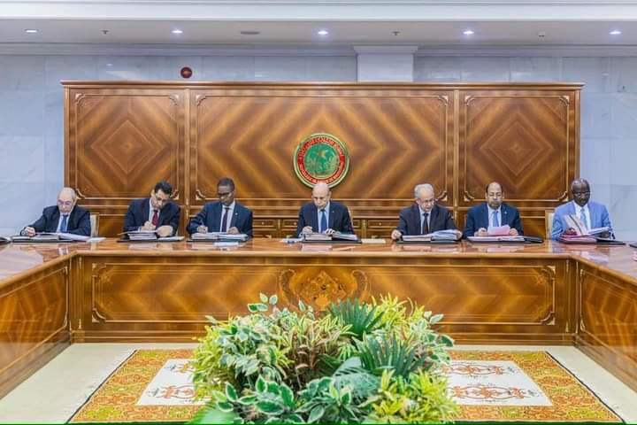 تعيين مدير لمديرية الأمن المدني وأمين عام لوزارة الدفاع تعيين مدير لمديرية الأمن المدني وأمين عام لوزارة الدفاع