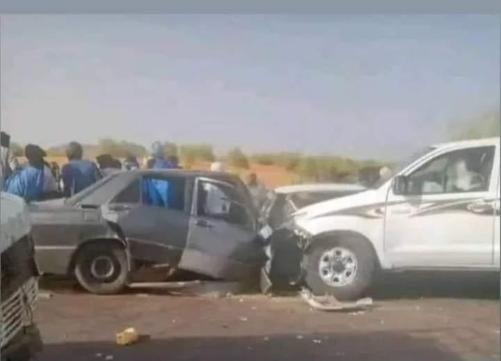 وفاة شخصين وإصابة آخرين في حادث سير على طريق نواذيبو وفاة شخصين وإصابة آخرين في حادث سير على طريق نواذيبو