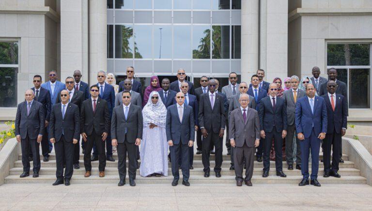 الحكومة تصدق على قانون يتعلق بـ”عصرنة أسواق رؤوس الأموال” الحكومة تصدق على قانون يتعلق بـ”عصرنة أسواق رؤوس الأموال”