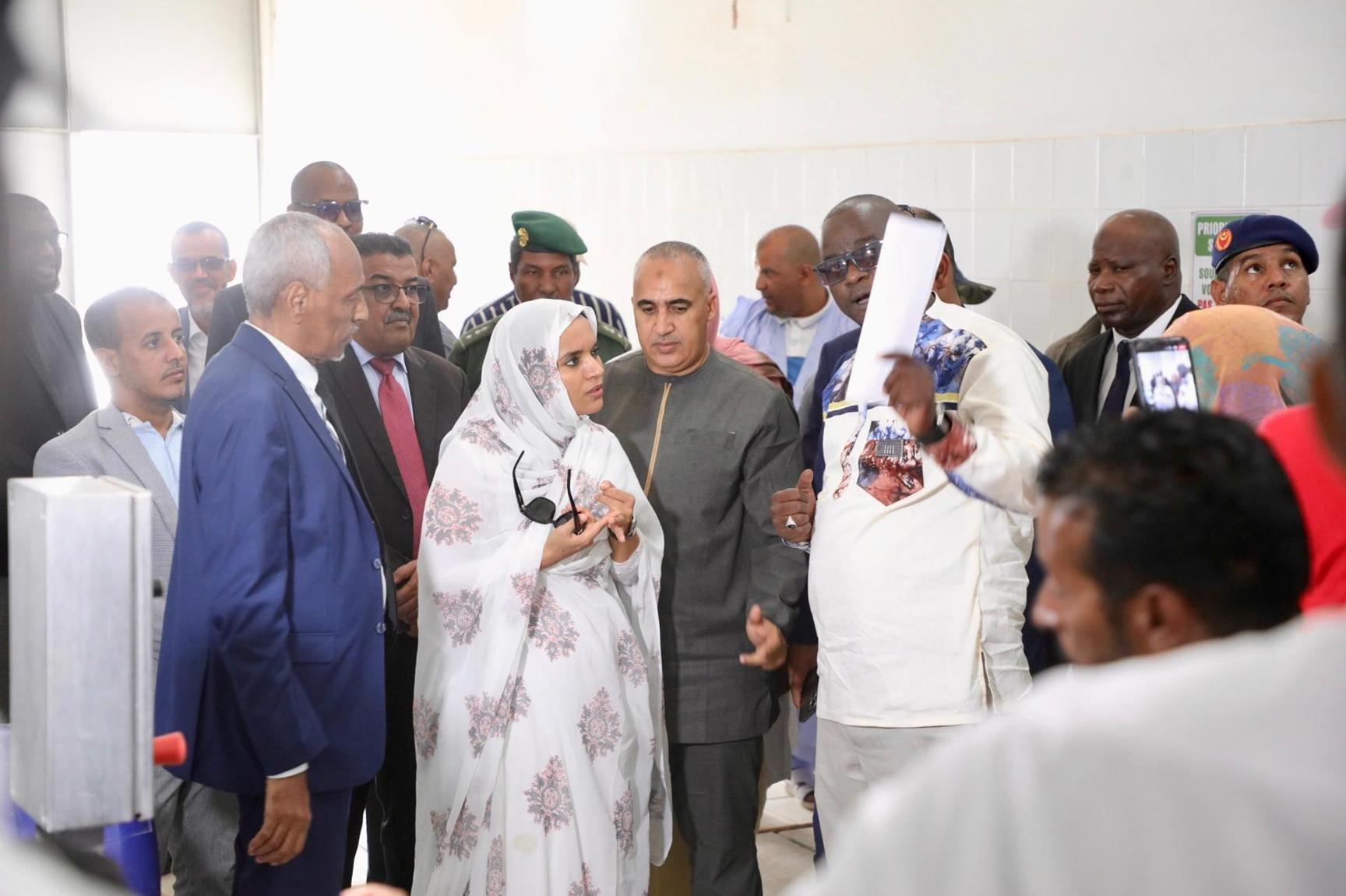 وزيرة المياه: نعكف على وضع خطة عملية لحل مشكل المياه بنواديبو وزيرة المياه: نعكف على وضع خطة عملية لحل مشكل المياه بنواديبو