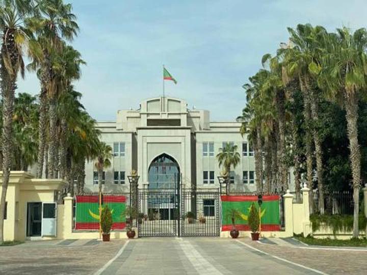 تعيين مدير لديوان الوزير الأول وأمين دائم لجائزة شنقيط تعيين مدير لديوان الوزير الأول وأمين دائم لجائزة شنقيط