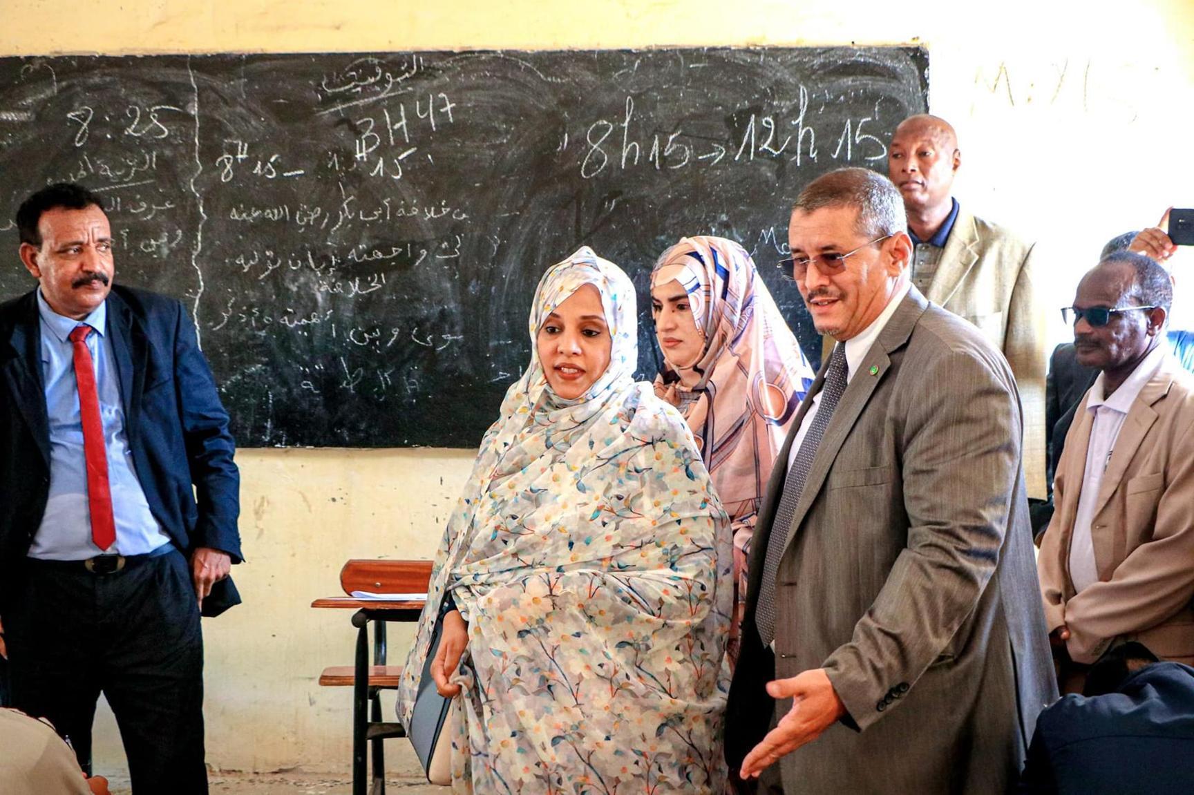 وزارة التربية تعلن عن مسابقة لاكتتاب 800 مقدم خدمة تعليم وزارة التربية تعلن عن مسابقة لاكتتاب 800 مقدم خدمة تعليم