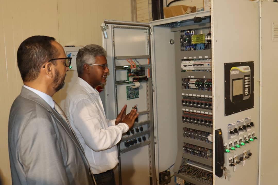 وزير التنمية الحيوانية يزور منشآت تابعة للشركة الموريتانيا للدواجن وزير التنمية الحيوانية يزور منشآت تابعة للشركة الموريتانيا للدواجن