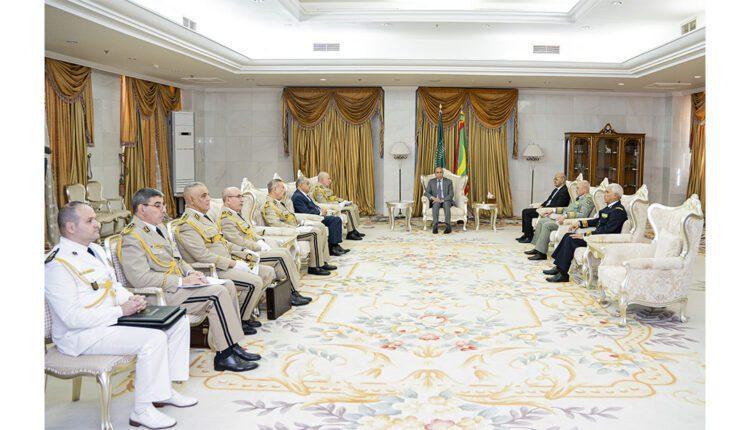 الرئيس غزواني يلتقي وفدا عسكريا جزائريا الرئيس غزواني يلتقي وفدا عسكريا جزائريا