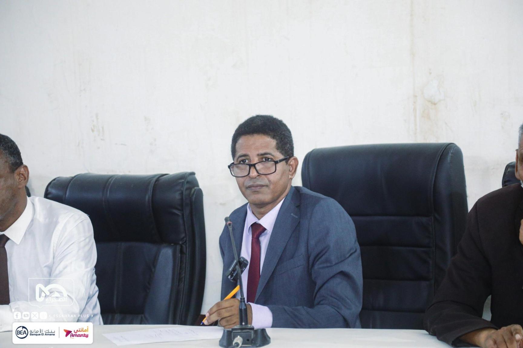 مدير المعهد التربوي يبحث مع مؤلفي الكتاب المدرسي تحديات العمل مدير المعهد التربوي يبحث مع مؤلفي الكتاب المدرسي تحديات العمل