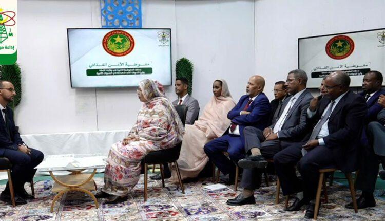 مفوضية الأمن الغذائي: قدمنا المساعدات لـ2300 أسرة في الضفة مفوضية الأمن الغذائي: قدمنا المساعدات لـ2300 أسرة في الضفة