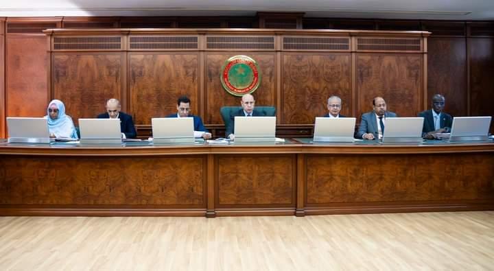 الحكومة تصادق على تعديل قانون النفاذ الشامل لخدمات الاتصالات الالكترونية الحكومة تصادق على تعديل قانون النفاذ الشامل لخدمات الاتصالات الالكترونية