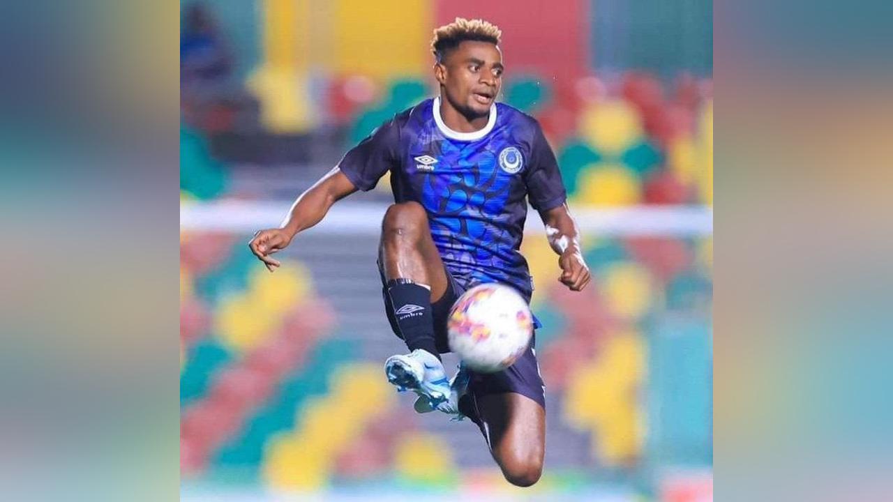 الدوري: الهلال يتصدر من دون خسارة والحرس يخسر جميع مبارياته الدوري: الهلال يتصدر من دون خسارة والحرس يخسر جميع مبارياته