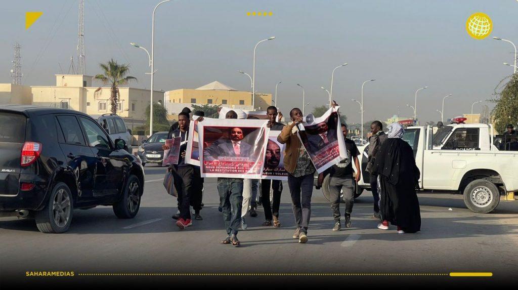 فريق دفاع ولد عبد العزيز يطعن في دستورية المادة 2 من قانون الفساد فريق دفاع ولد عبد العزيز يطعن في دستورية المادة 2 من قانون الفساد