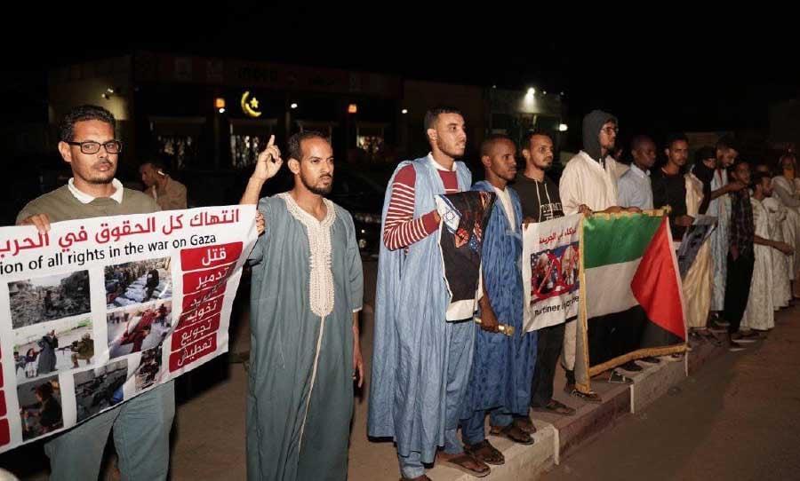 موريتانيا والقضية الأم: افتتاح سوق غزة الخاص ببيع التبرعات العينية وتجهيز مئات الحقائب الصحية وتوزيع الوجبات الساخنة موريتانيا والقضية الأم: افتتاح سوق غزة الخاص ببيع التبرعات العينية وتجهيز مئات الحقائب الصحية وتوزيع الوجبات الساخنة