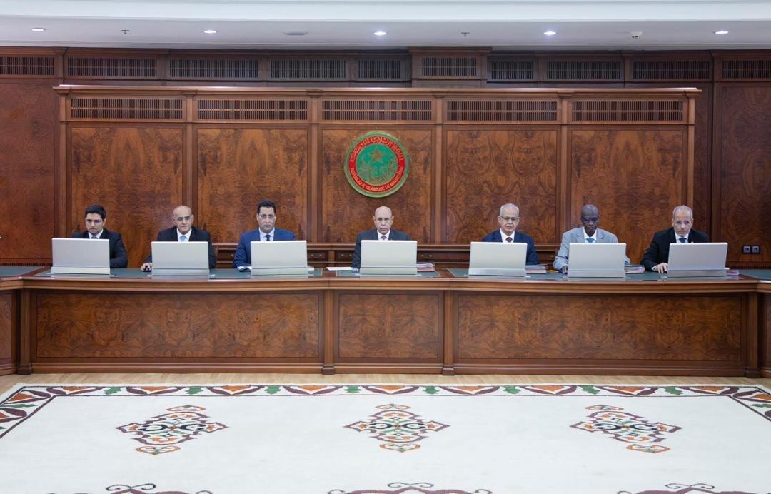 الحكومة تصادق على مشروع مرسوم لتنظيم قاعات الحفلات (بيان) الحكومة تصادق على مشروع مرسوم لتنظيم قاعات الحفلات (بيان)