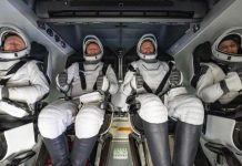 إيلون ماسك يلعب خارج الأرض: خصخصة الفضاء إيلون ماسك يلعب خارج الأرض: خصخصة الفضاء