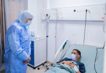 الرئيس غزواني يزور المرضى الذين خضعوا لزراعة الكلى في مستشفى القلب الرئيس غزواني يزور المرضى الذين خضعوا لزراعة الكلى في مستشفى القلب