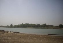 غورغول: وفاة طفل غرقاً.. و”خطر وشيك” يتهدد بعض الطرق والجسور غورغول: وفاة طفل غرقاً.. و"خطر وشيك" يتهدد بعض الطرق والجسور