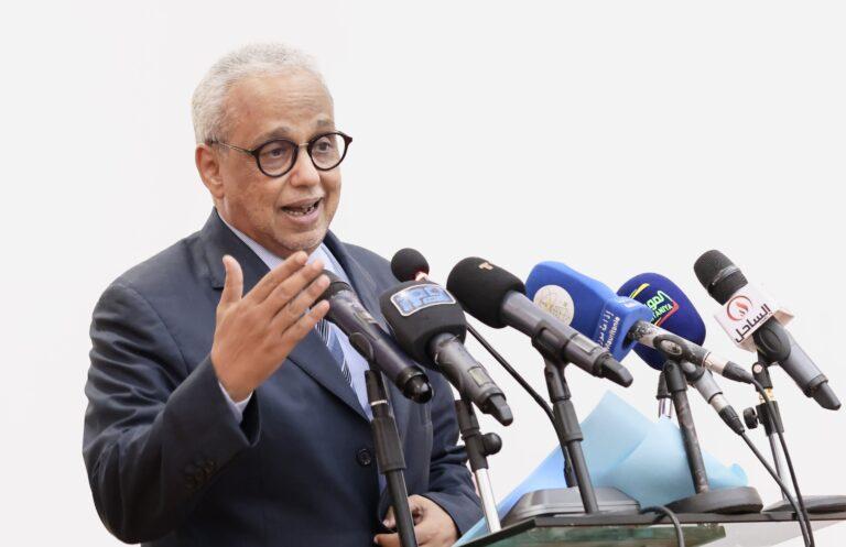 وزير الاقتصاد: موريتانيا تسير نحو اقتصاد متوازن وزير الاقتصاد: موريتانيا تسير نحو اقتصاد متوازن