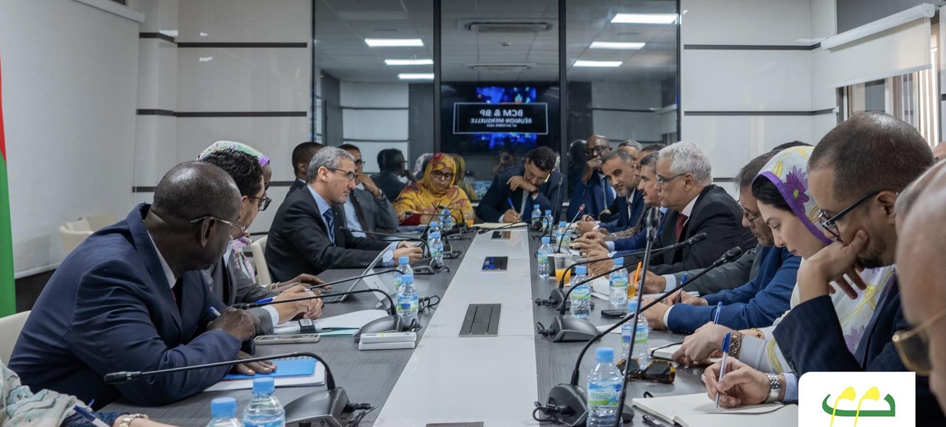 البنك المركزي يناقش تطور الأنشطة المالية مع البنوك البنك المركزي يناقش تطور الأنشطة المالية مع البنوك