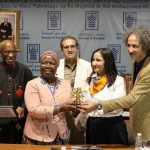 تانيلا الإيفوارية تتسلم جائزة تشيكايا أوتامسي للشعر تانيلا الإيفوارية تتسلم جائزة تشيكايا أوتامسي للشعر