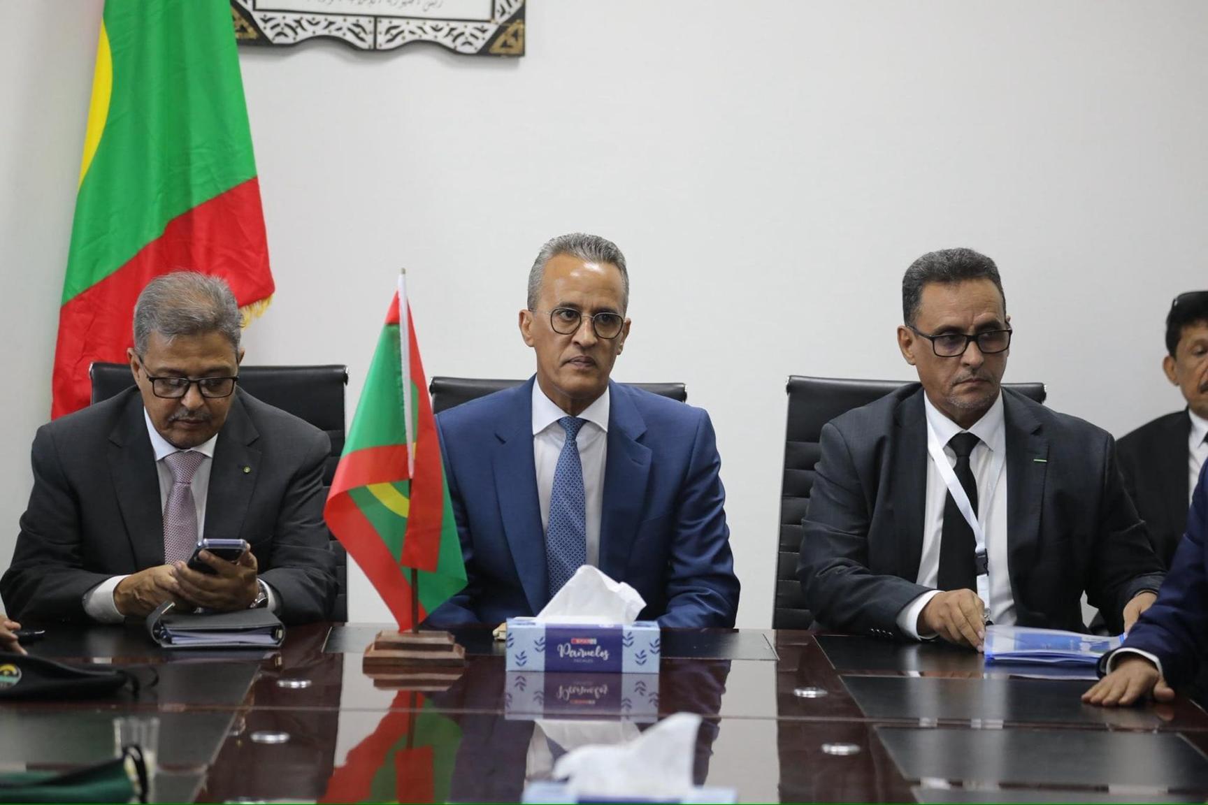 وزير الصيد: سنعمل على تذليل العقبات وتحسين ظروف العمال وزير الصيد: سنعمل على تذليل العقبات وتحسين ظروف العمال