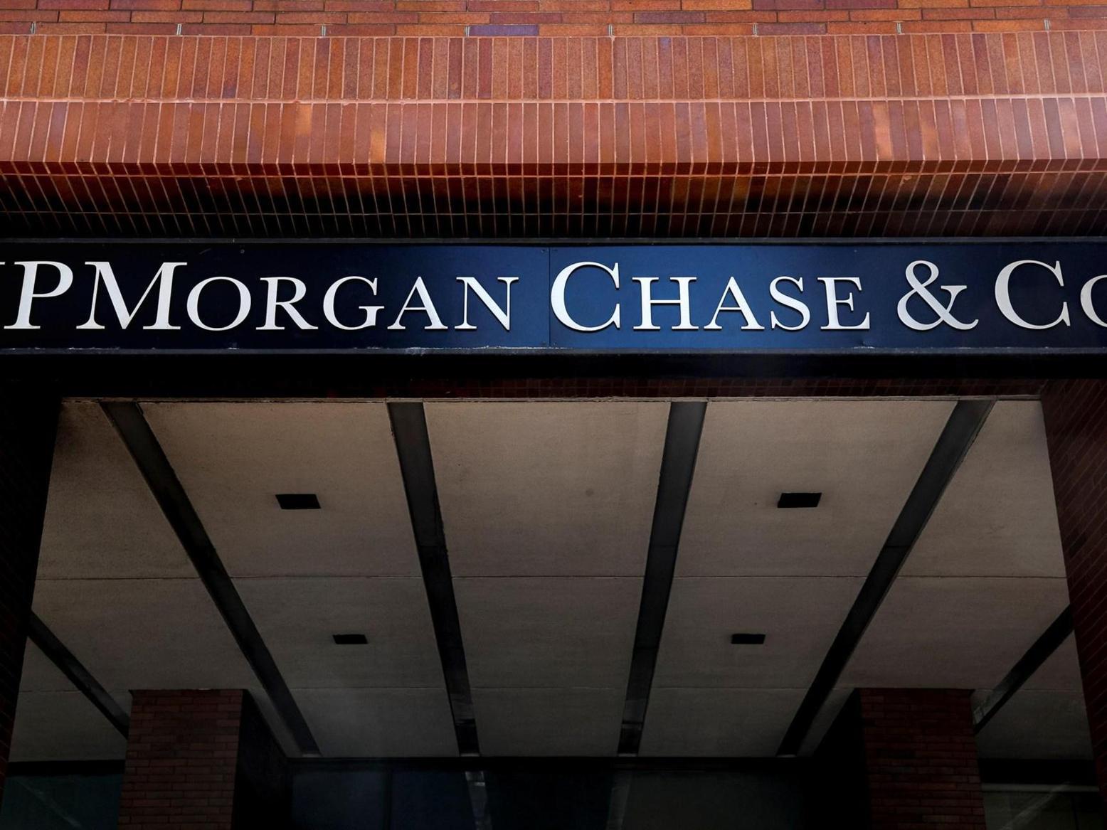 كيف تستخدم كبريات شركات المال الذكاء الاصطناعي؟ كيف تستخدم كبريات شركات المال الذكاء الاصطناعي؟