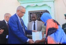 الحكومة توزع 2000 رخصة حيازة مؤمنة بتوسعة بعدل بگرو الحكومة توزع 2000 رخصة حيازة مؤمنة بتوسعة بعدل بگرو